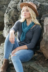 scarf with loop